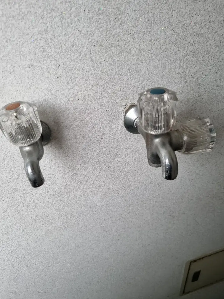 베란다 수도꼭지 1